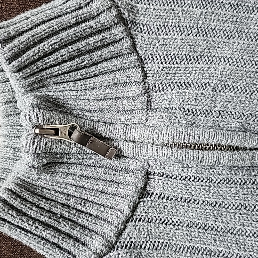 Men's sweaters - Picture 2 of 7
